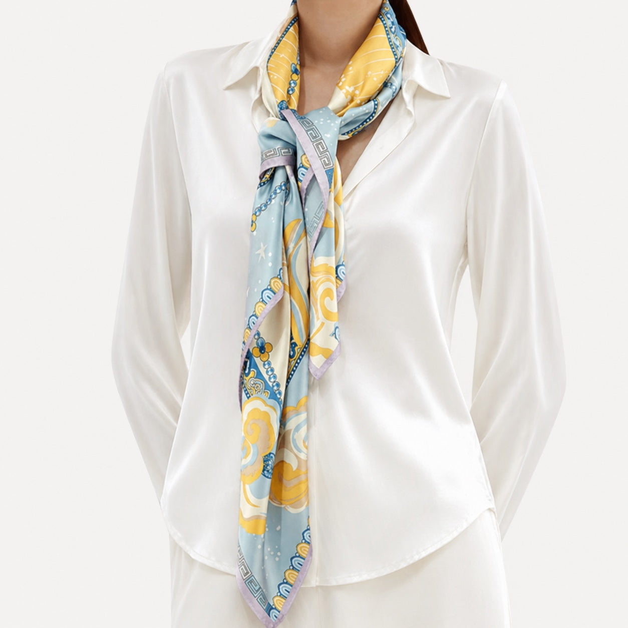 Silk scarf (90×90 cm)