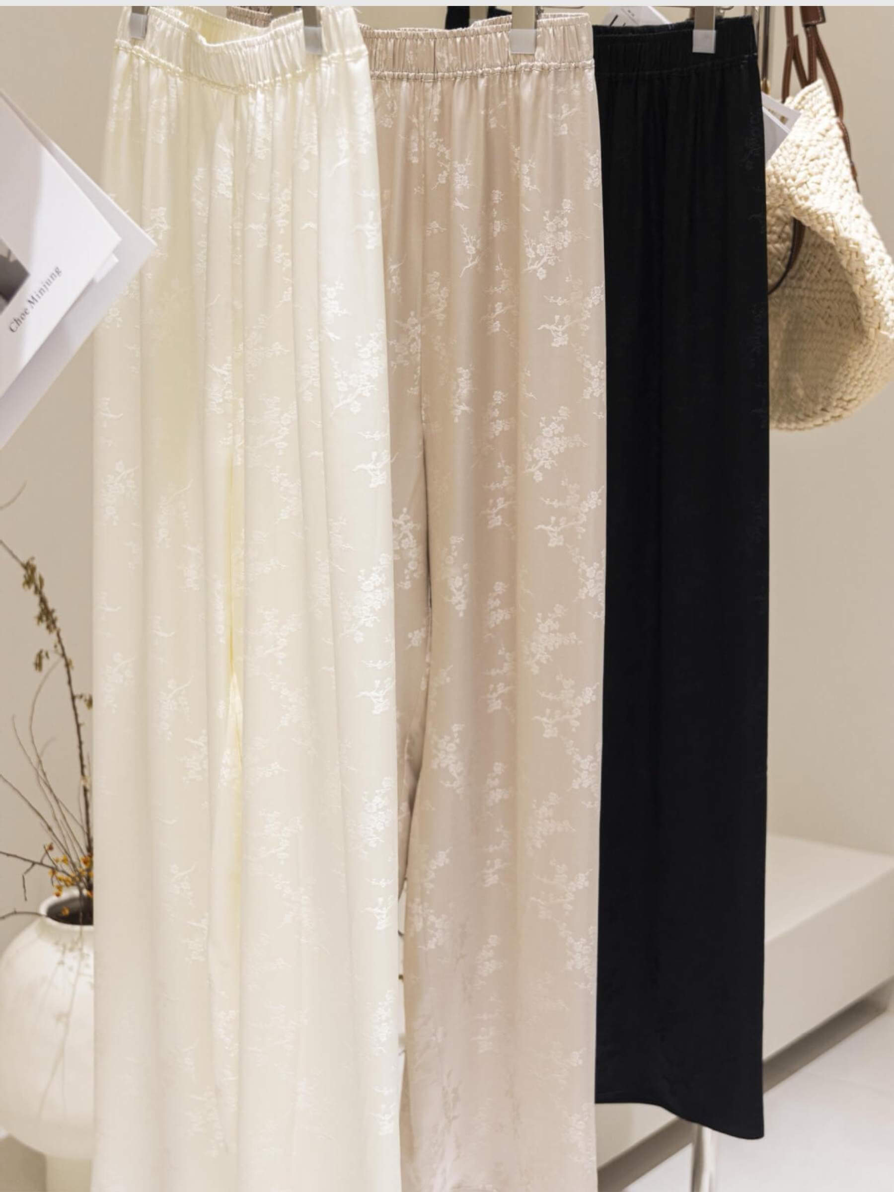 Seidenjacquard-Hosen