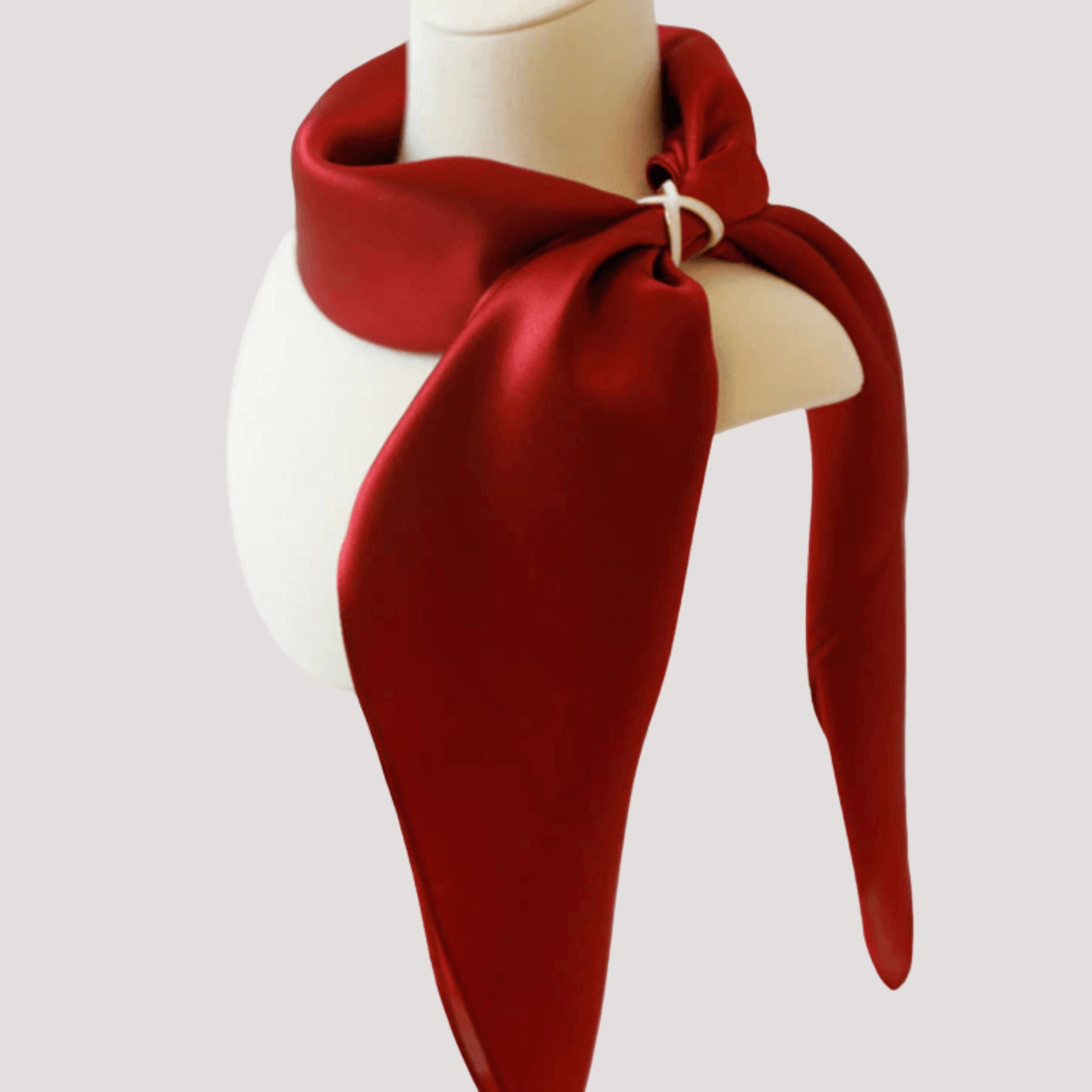 Einfarbiger Seidenschal (quadratisch)