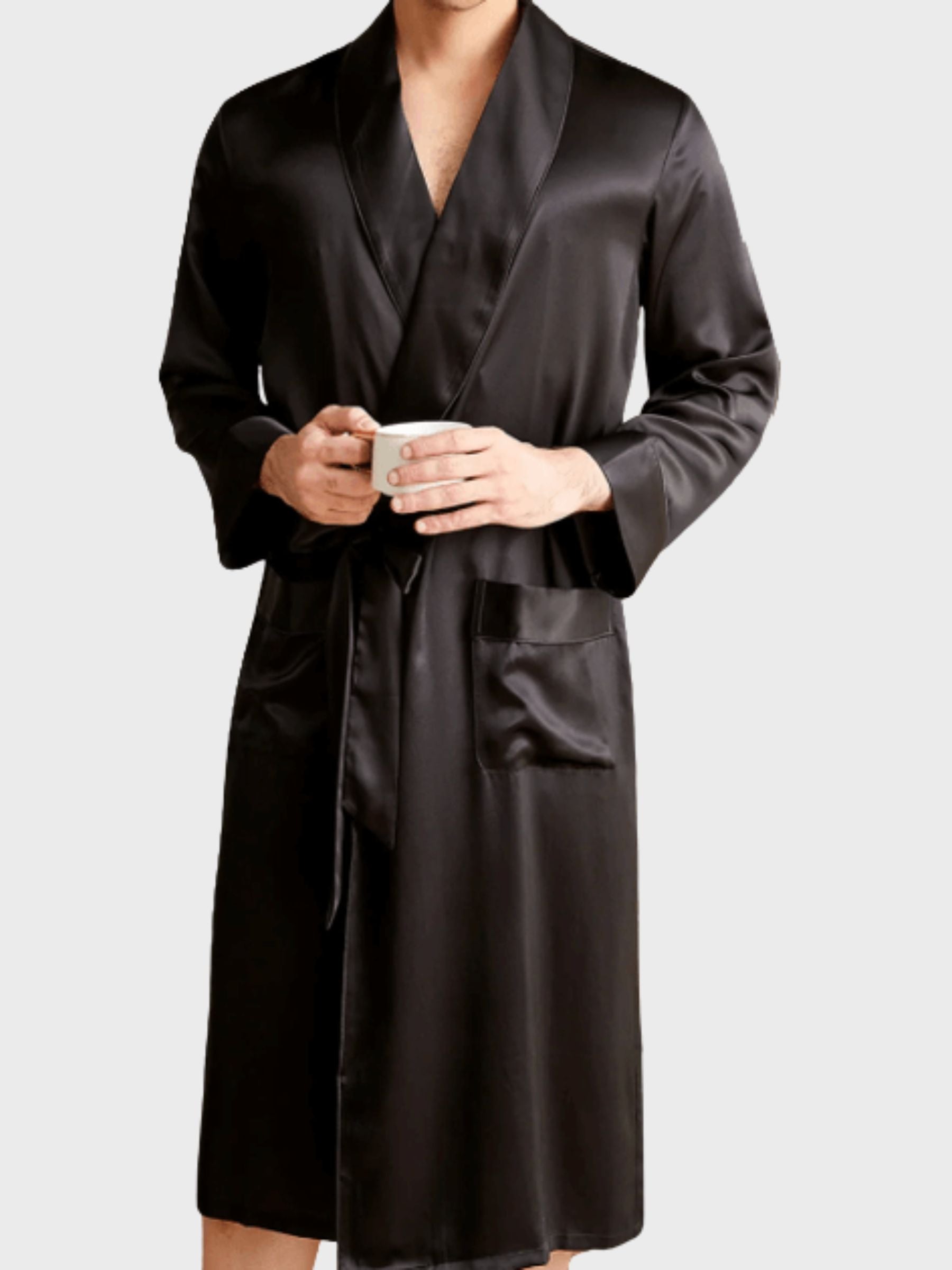 Luxuriöser Seidenbademantel