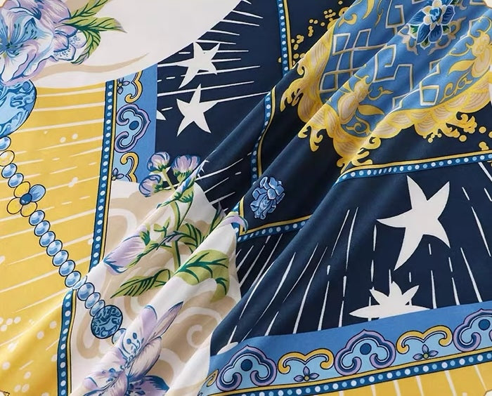 Silk scarf (90×90 cm)