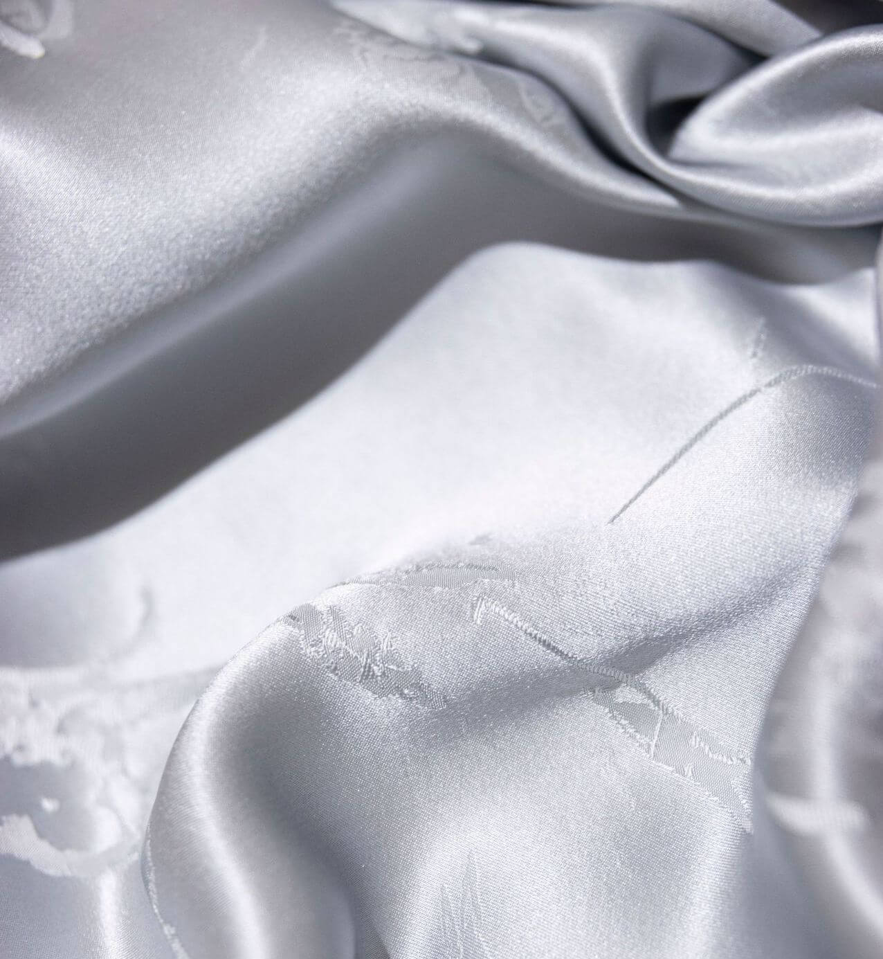 Seidenjacquard-Hosen