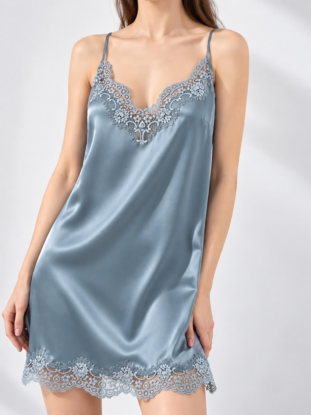 Silk negligee with adjustable straps