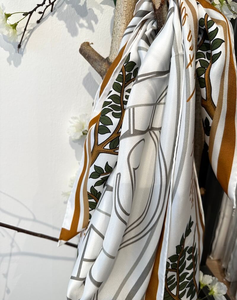 Silk scarf - Mathematics (90×90 cm)